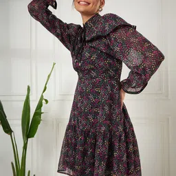 Kibo Black Floral Printed Tie-Ups Neck Gathered A-Line Dress-picture-40
