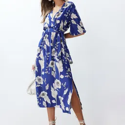 Trendyol Floral Printed Flared Sleeves Wrap Midi Dress-picture-32