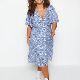 Trendyol Plus Size Floral Printed V-Neck Flared Sleeves Fit & Flare Midi Dress image 4