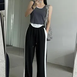 dockstreet Women Solid Black Track Pants image 3
