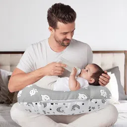 mom & son 0-12 Months Breastfeeding Pillow image 1