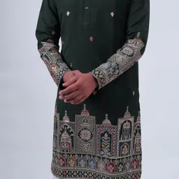 varbandhan Men Embroidered Viscose Rayon Straight Kurta image 4