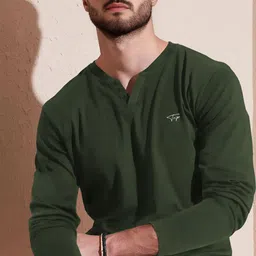 tripr Men Solid V Neck Cotton Blend Green T-Shirt-picture-16