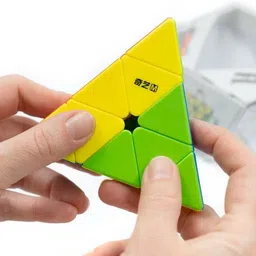 cuberkart QiYi Pyraminx Magnetic Stickerless Speed Cube, Smooth & Durable Pyramid Puzzle image 4