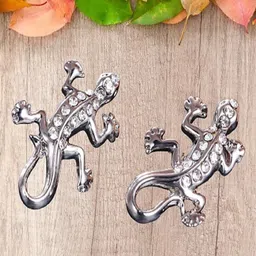 UNIVERSITY TRENDZ Silver Plated Crystals Contemporary Studs-picture-33