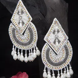 Moedbuille Off White Contemporary Drop Earrings-picture-10