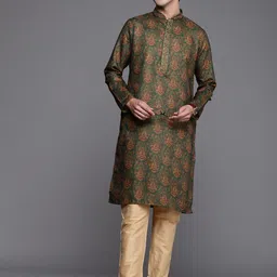 Manyavar Men Olive Green & Mustard Yellow Ethnic Motifs Printed Kurta with Churidar image 4