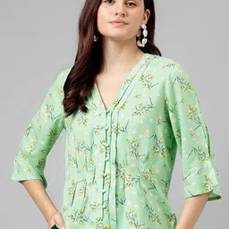 Latin Quarters Floral Printed Three-Quarter Sleeves V-Neck Top-picture-14