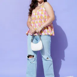 Berrylush Curve Print Empire Top image 1