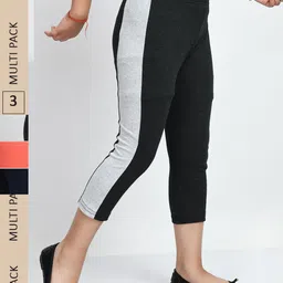 IndiWeaves Girls Pack Of 3 Colourblocked Pure Cotton Capris-picture-49