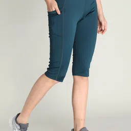 CHKOKKO Women Green Sport Workout Capris-image-47