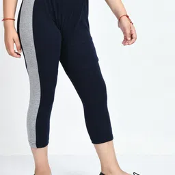 IndiWeaves Girls Pack Of 4 Striped Pure Cotton Capris image 5