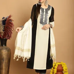 Tulsattva Ethnic Motifs Embroidered Regular Mirror Work Kurta With Trousers & Dupatta image 1