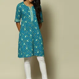 Rangriti Floral Printed Round Neck Kurta-picture-37