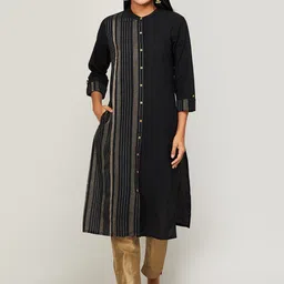 Melange by Lifestyle Women Black Thread Work Kurta-image-42