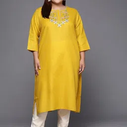 Sztori Plus Size Floral Embroidered Pure Cotton Kurta-picture-23