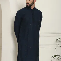 SOJANYA Men Embroidered Thread Work Kurta image 5