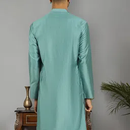 Jompers Men Embroidered Thread Work Kurta image 2