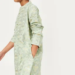 max Boys Floral Printed Mandarin Collar Thread Work Straight Kurta image 3