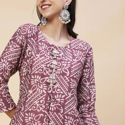 FASHOR Ethnic Motif Printed Batik Mirror Work Straight Kurta image 3