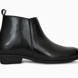 Asttelli Men’s Classic Black Synthetic Leather Ankle-Length Chelsea Boots For Men image 3