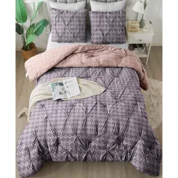 the white moss Hannah Pleat Pinch luxurious AC Single Comforter with One Pillow Cover image 2