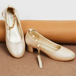 Fame Forever by Lifestyle Girls Woven Design Flatforms-picture-19