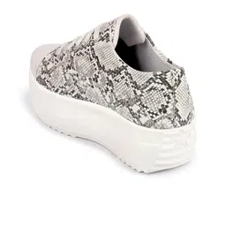 FAUSTO Women Printed Lace-Up Lightweight Flatforms image 2