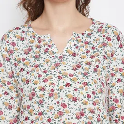 Hypernation Woman White Floral Printed Nightdress image 2