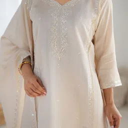 skylee Women Silk Blend Kurta Pant Dupatta Set image 5