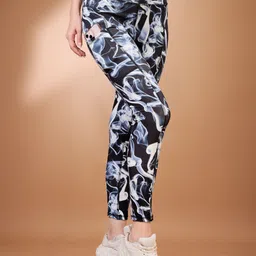 poojaran Printed Women Multicolor Tights image 4