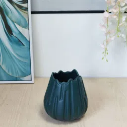 Green Ceramic Table Vase by Art Street image 1