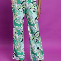 Tokyo Talkies Women Green Floral Printed Trousers-picture-36