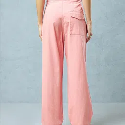 Bewakoof Women Loose Fit High-Rise Pleated Pure Cotton Oversized Parallel Trousers image 3