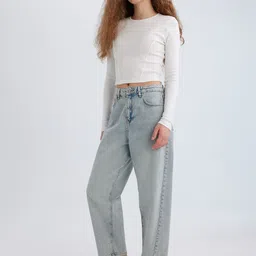 DeFacto Women Mid Rise Light Fade Jeans image 5