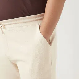 Bewakoof Heavy Duty 1.0 Men Textured Oversized Plus Size Parachute Pants image 5