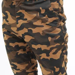 HIGHLANDER Men Camouflage Printed Joggers Trousers image 3