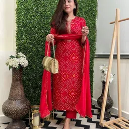 vidusha Women Cotton Rayon Kurti Pant Dupatta Set image 3