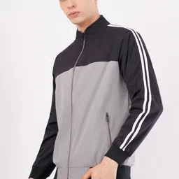 VESBHUSHA Solid Men Wind Cheater image 3