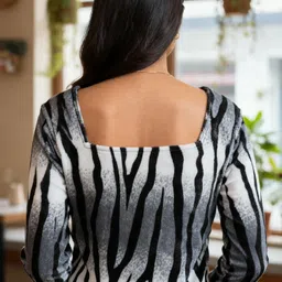 sreen layerzz Women Animal Print Square Neck Multicolor Sweater image 2