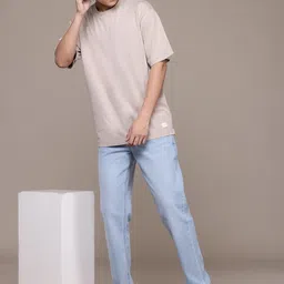 roadster Men Relaxed Fit Mid Rise Blue Jeans image 5