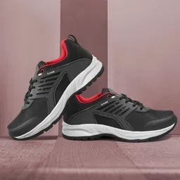 tr Sneakers For Men image 2