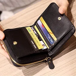 syga Women's Wallet image 5