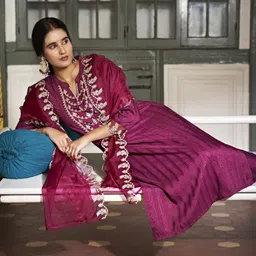 mokosh Women Silk Blend Kurta Pant Dupatta Set image 5