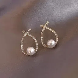 BEYTER Classic Studs Earrings-picture-36