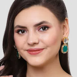 KARATCART Green & Gold-Plated Kundan Classic Drop Earrings-picture-40