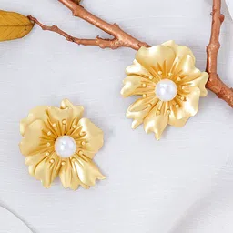 JOKER & WITCH Gold-Plated Floral Shape Artificial Beads-Beaded Studs Earrings-picture-32