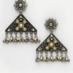 Moedbuille Silver-Plated Kundan & Pearls Geometric Shaped Drop Earrings image 2