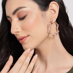 SOHI Set Of 6 Gold-Plated & White Contemporary Drop Earrings image 3