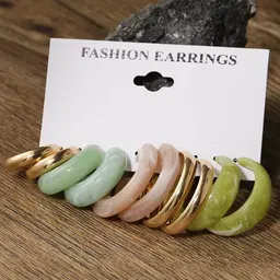 KARATCART Set Of 5 Gold-Plated Contemporary Hoop Earrings image 2